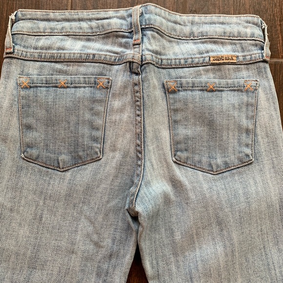 Just USA Light Wash Skinny Made in USA - Picture 3 of 8